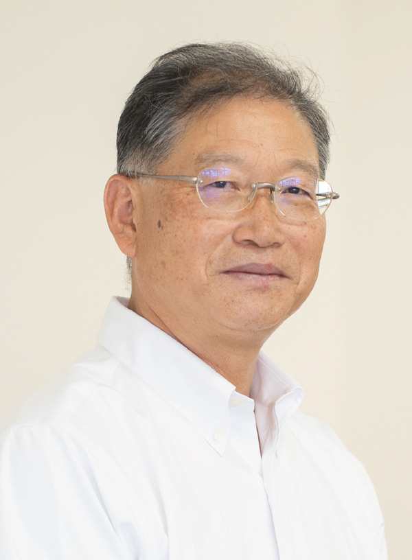 代表　前田　勝浩